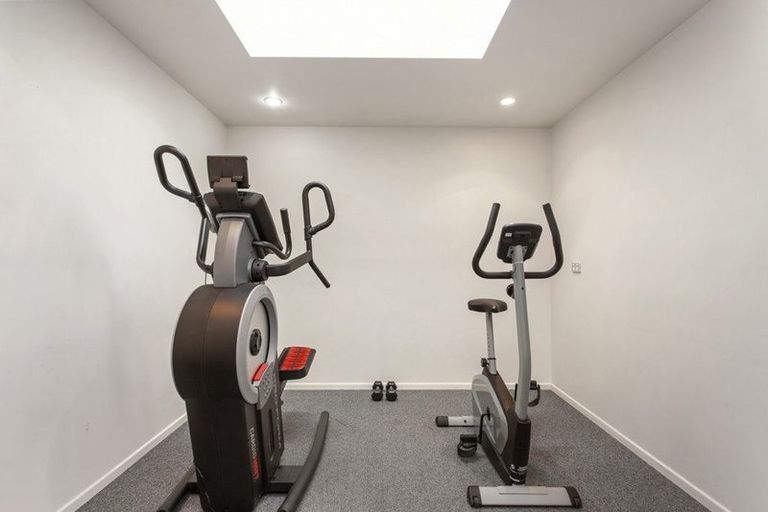 Photo of property in 16 Glen Oaks Drive, Northwood, Christchurch, 8051