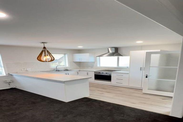 Photo of property in 35 Priestley Drive, Bucklands Beach, Auckland, 2014