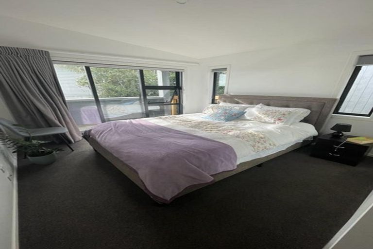 Photo of property in 6a Moffat Road, Red Beach, 0932
