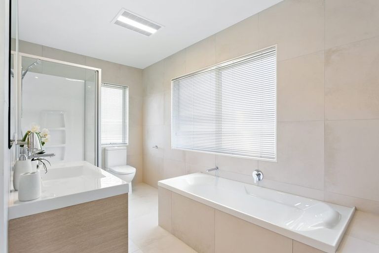 Photo of property in 32 Riria Crescent, Takanini, 2112