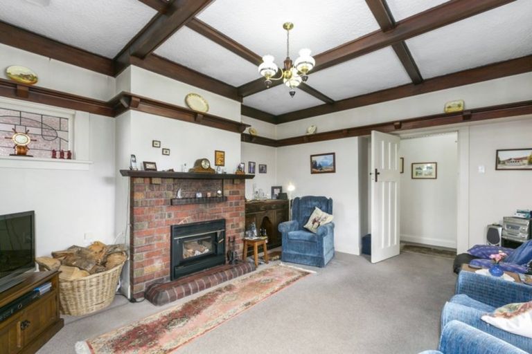 Photo of property in 62 Royal Crescent, Saint Kilda, Dunedin, 9012