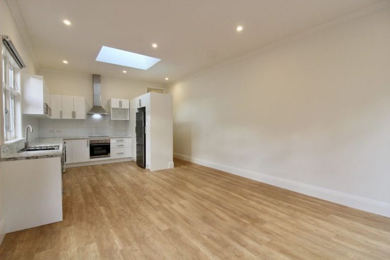 Photo of property in 37 Roy Street, Newtown, Wellington, 6021