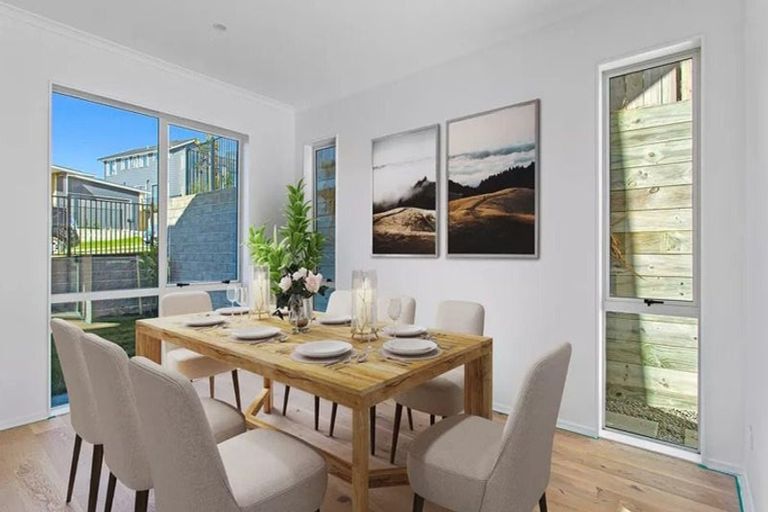 Photo of property in 15 Taikura Avenue, Red Beach, 0932