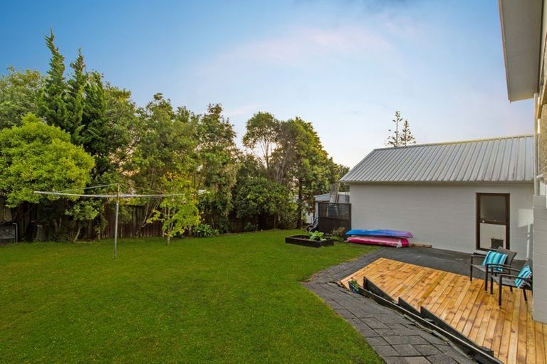 Photo of property in 44 Bay Vista Drive, Red Beach, 0932