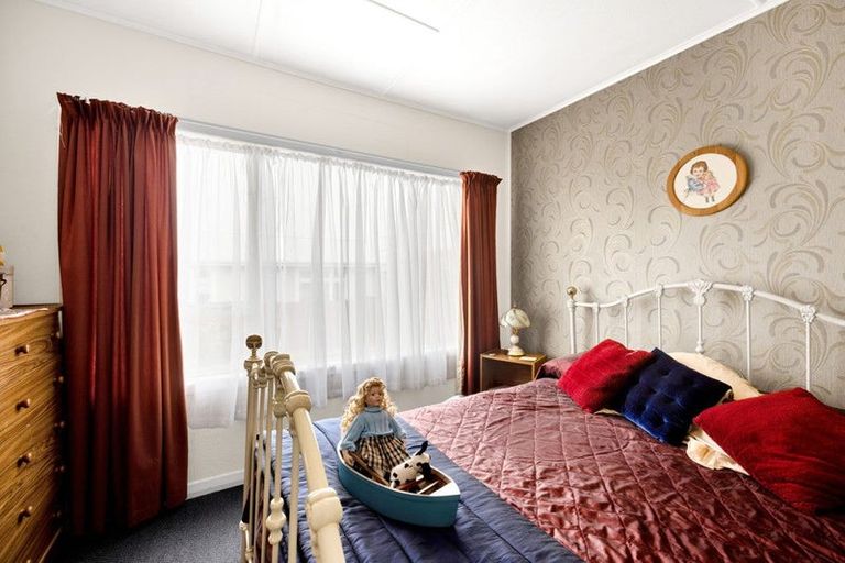 Photo of property in 24 Dorset Street, Patea, 4520