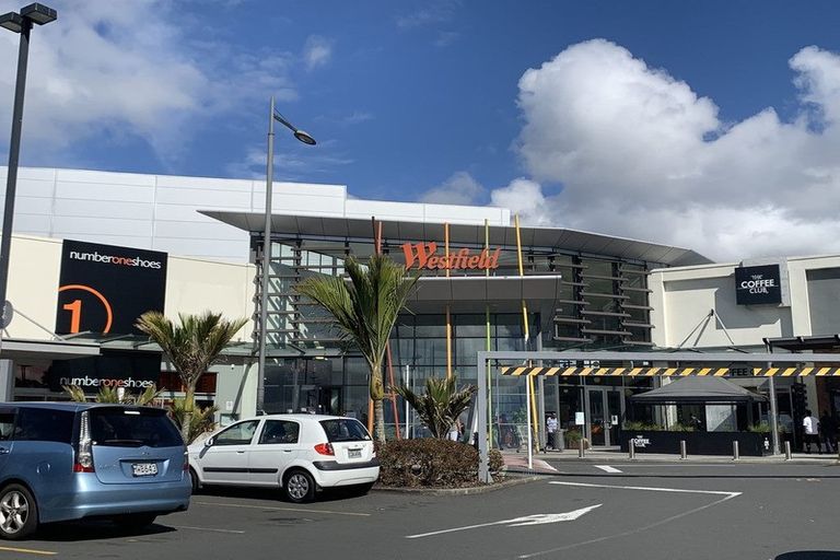 Photo of property in 2k/18 Ronwood Avenue, Manukau, Auckland, 2104