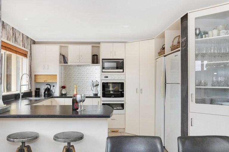 Photo of property in 12 Kestrel Avenue, Welcome Bay, Tauranga, 3112