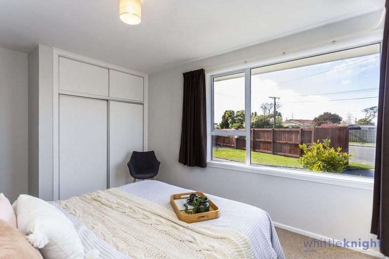 Photo of property in 1 Fulham Street, Islington, Christchurch, 8042