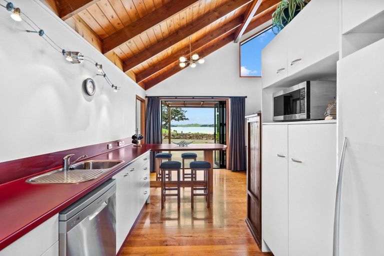 Photo of property in 178 Ngahau Bay Road, Helena Bay, Hikurangi, 0184