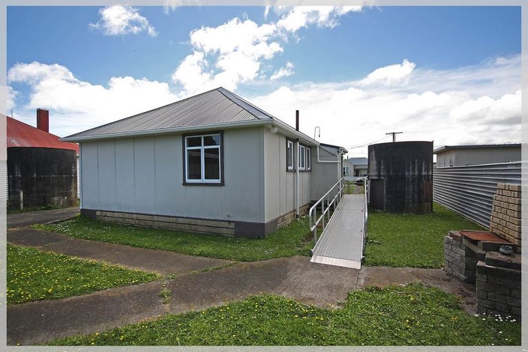 Photo of property in 62 Cook Street, Foxton, 4814
