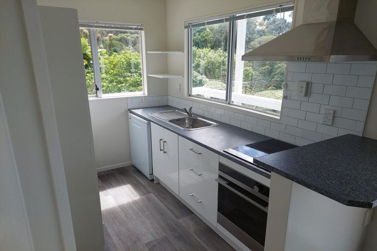 Photo of property in 29b Harbour View Road, Northland, Wellington, 6012