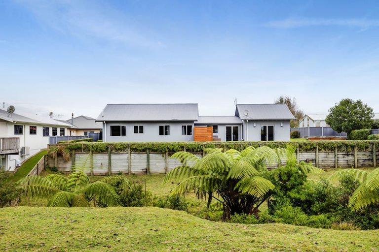 Photo of property in 20 Montague Grove, Stratford, 4332