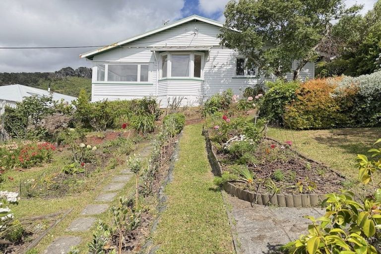 Photo of property in 8 Lower Watt Street, Wadestown, Wellington, 6012