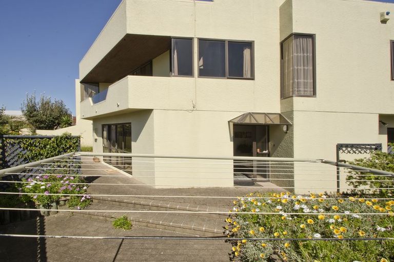 Photo of property in 450a Oceanbeach Road, Mount Maunganui, 3116