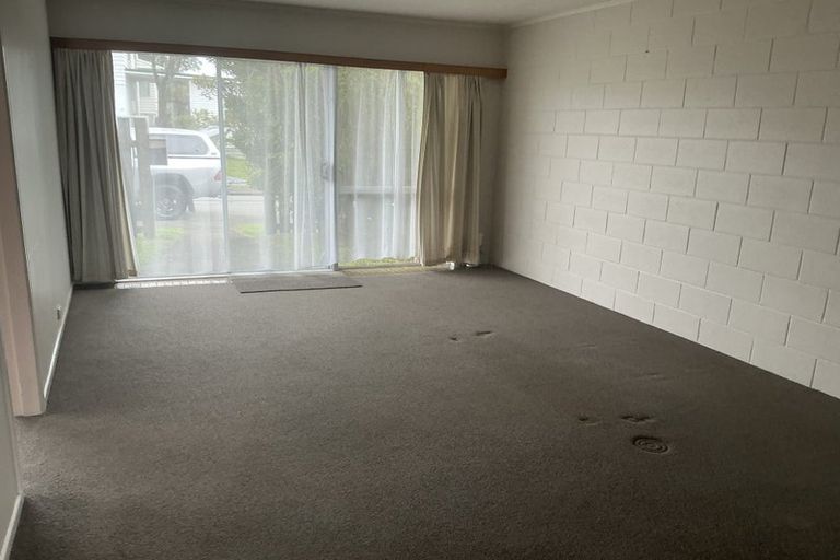 Photo of property in 44-46 Baylands Drive, Newlands, Wellington, 6037