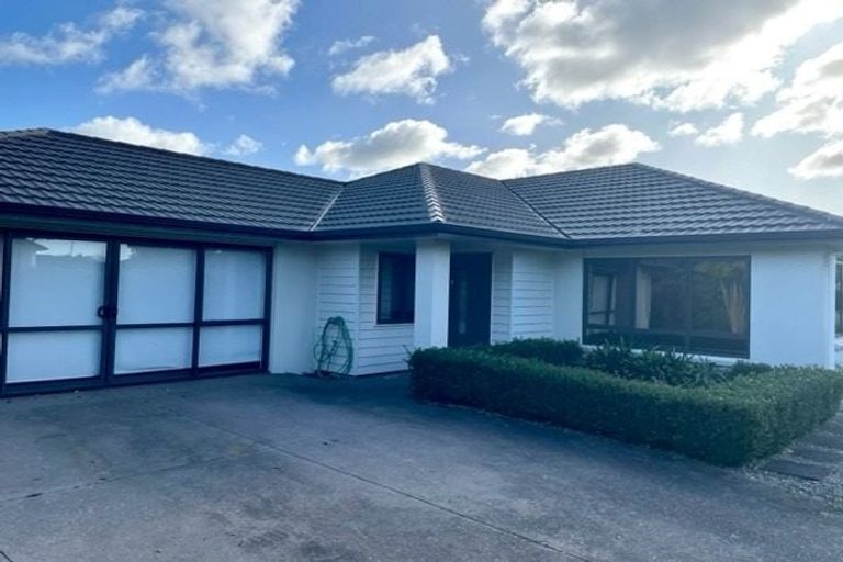 Photo of property in 224 Harbourside Drive, Karaka, Papakura, 2113