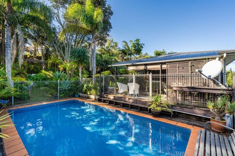 Photo of property in 1/37 Wolsley Avenue, Milford, Auckland, 0620
