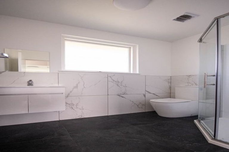 Photo of property in 2/7c Buchanans Road, Sockburn, Christchurch, 8042