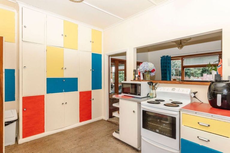 Photo of property in 3 King Street, Dannevirke, 4930