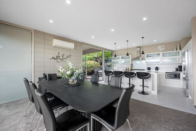 Photo of property in 67 Kittiwake Drive, Schnapper Rock, Auckland, 0632