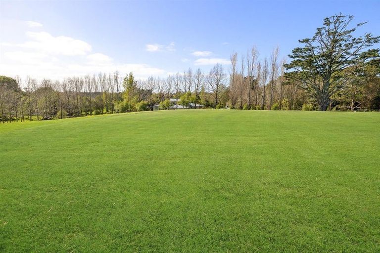 Photo of property in 90 Grace Hill Drive, Dairy Flat, Albany, 0792