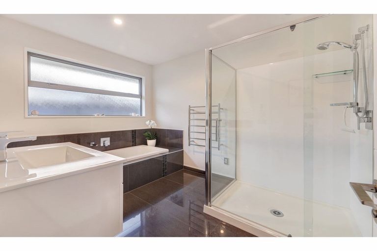 Photo of property in 7 Crown Close, Prebbleton, 7604