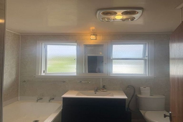 Photo of property in 3 Camelot Street, Ilam, Christchurch, 8041