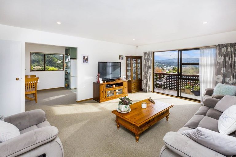 Photo of property in 41 Dalton Grove, Stokes Valley, Lower Hutt, 5019
