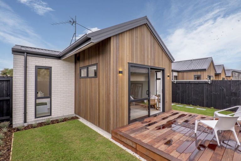 Photo of property in 4/30 Clyde Road, Upper Riccarton, Christchurch, 8041