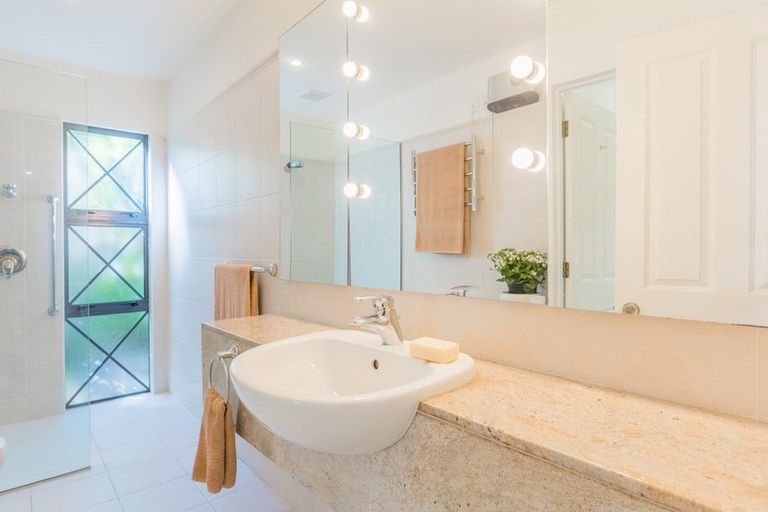 Photo of property in 50a Manu Grove, Waikanae, 5036