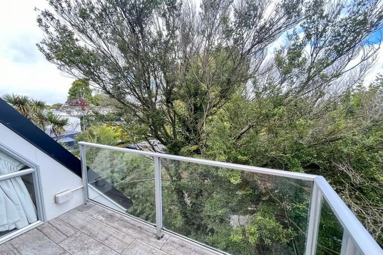 Photo of property in 4/15 Peterborough Street, Christchurch Central, Christchurch, 8013