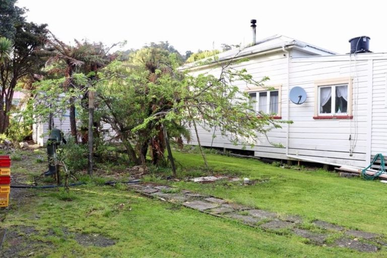 Photo of property in 35 Tyler Road, Ngakawau, 7824
