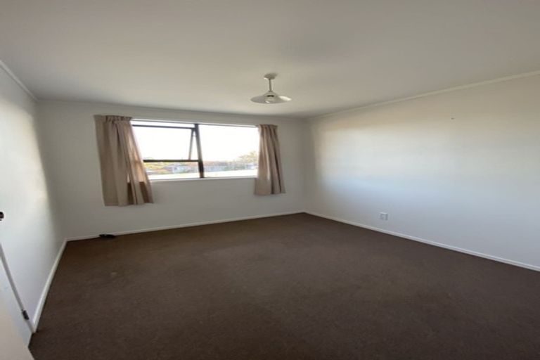 Photo of property in 26 Murvale Drive, Bucklands Beach, Auckland, 2014
