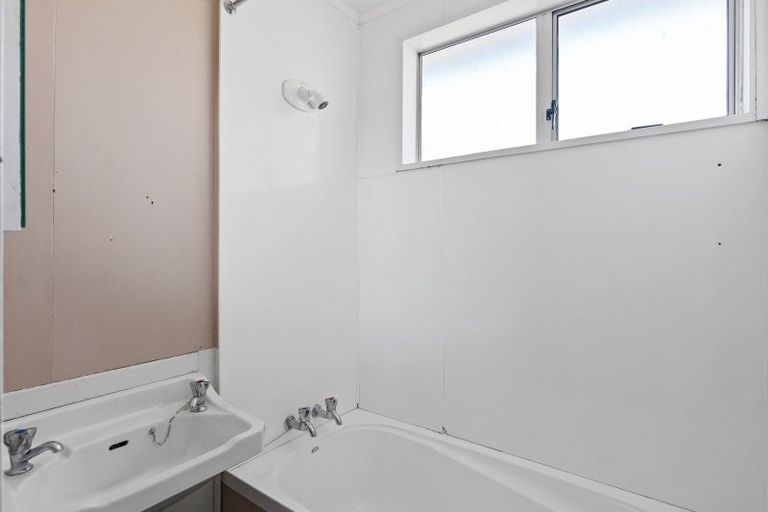 Photo of property in 59 Kuaka Crescent, Bromley, Christchurch, 8062