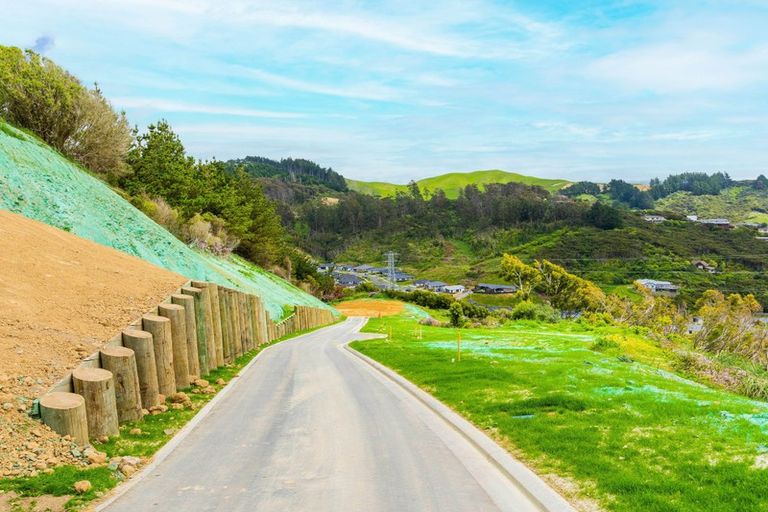 Photo of property in 22 Camber Drive, Whitby, Porirua, 5024