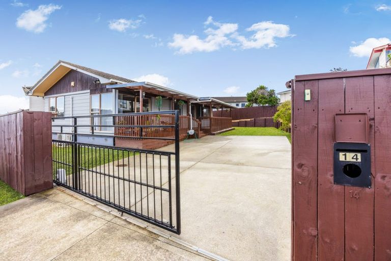 Photo of property in 14 Charntay Avenue, Clover Park, Auckland, 2019