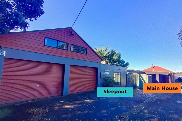 Photo of property in 1/11 Taharoto Road, Takapuna, Auckland, 0622