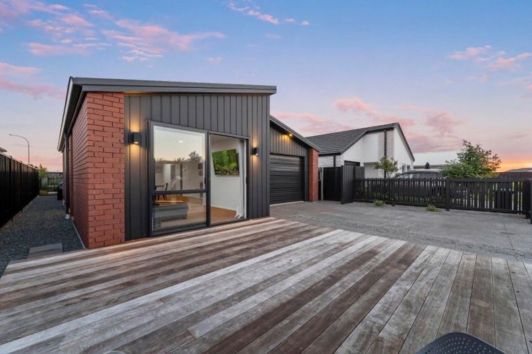 Photo of property in 20 Empire Crescent, Papamoa, 3118