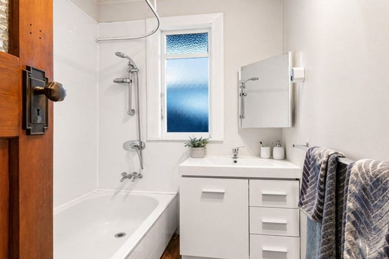 Photo of property in 11 Wyon Street, Linwood, Christchurch, 8062