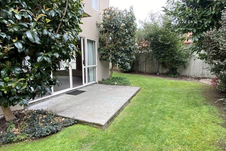 Photo of property in 35 Parade Court, Addington, Christchurch, 8024
