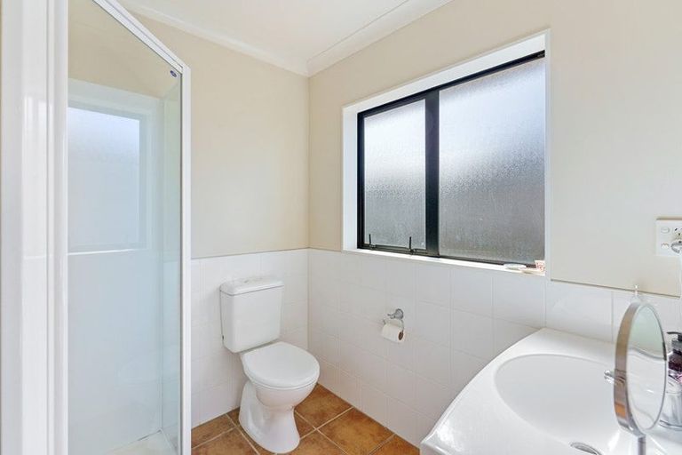 Photo of property in 42 Monarch Place, Paraparaumu Beach, Paraparaumu, 5032