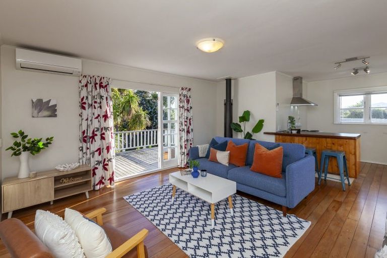 Photo of property in 6 Rewa Road, Raumati Beach, Paraparaumu, 5032