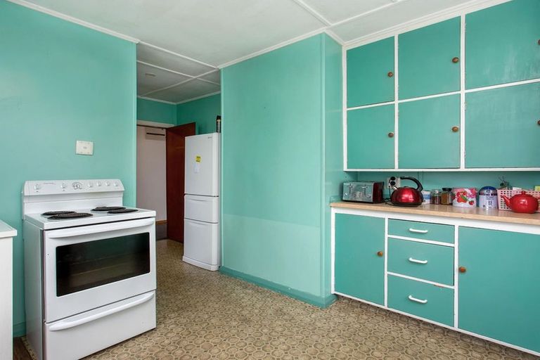 Photo of property in 19 Avro Crescent, Hornby, Christchurch, 8042