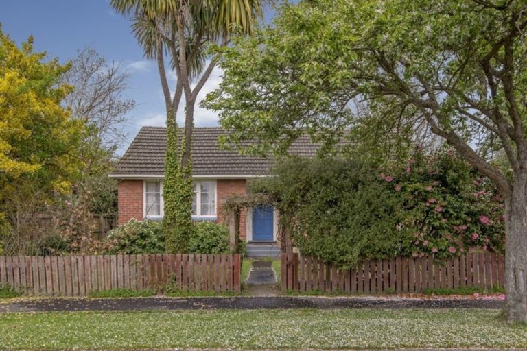 Photo of property in 91 Hoani Street, Northcote, Christchurch, 8052