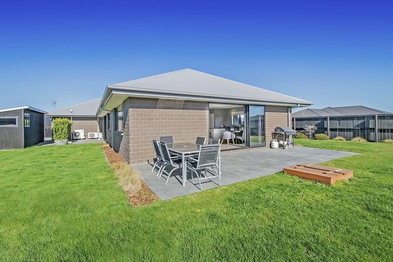 Photo of property in 1 Lignite Drive, Rolleston, 7614