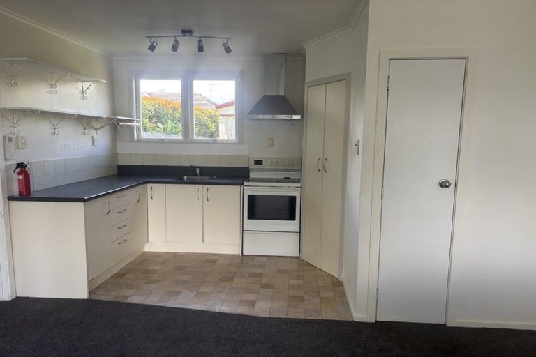 Photo of property in 4/37 Eskdale Road, Birkdale, Auckland, 0626