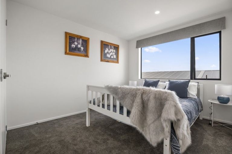 Photo of property in 11 Koiora Road, Clarks Beach, 2122