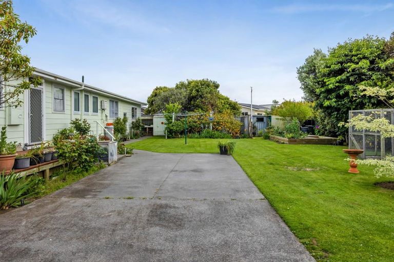 Photo of property in 35 Murdoch Street, Hawera, 4610