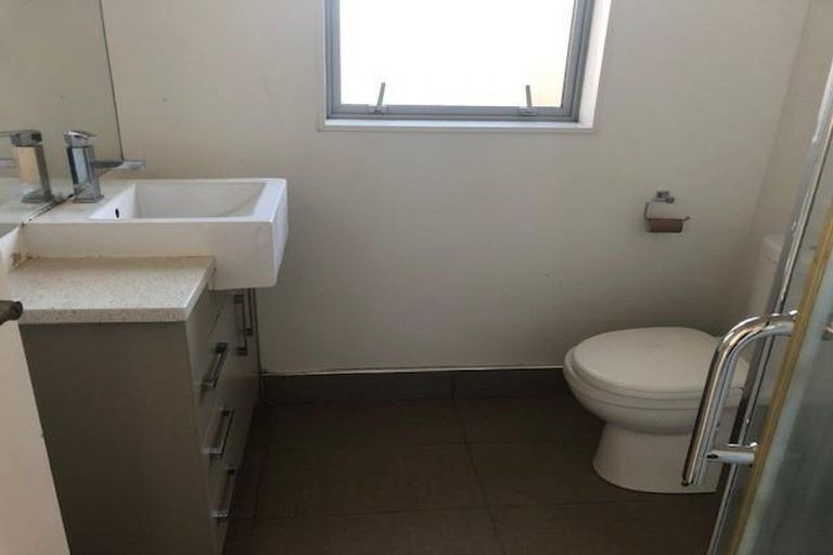 Photo of property in 2 Coolaghy Drive, Flat Bush, Auckland, 2019