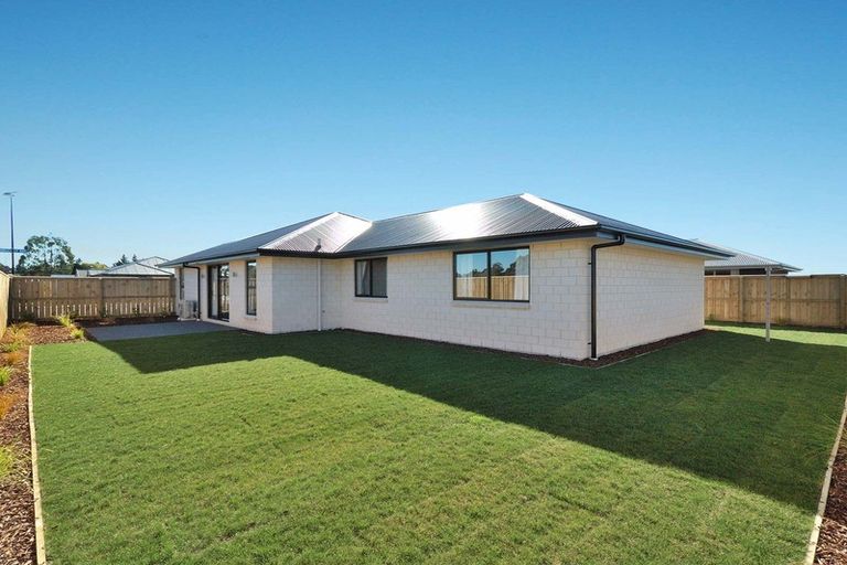 Photo of property in 92 Ridgeway Avenue, Rolleston, 7615